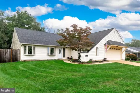 20 Pelham Rd, Marlton, NJ 08053