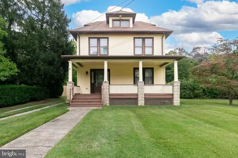 111 Lumberton Rd, Hainesport, NJ 08036