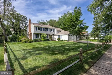 116 Howard St, Riverton, NJ 08077 photo 2