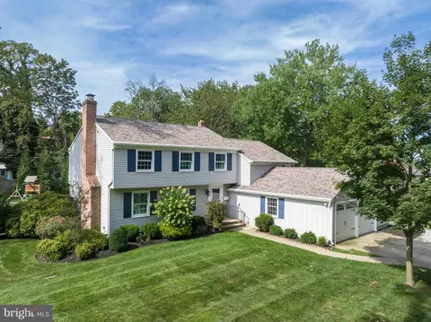 116 Howard St, Riverton, NJ 08077