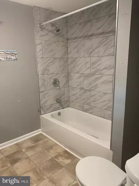 64 Pine St, Beverly, NJ 08010 photo 6