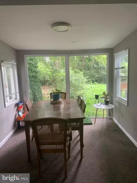 64 Pine St, Beverly, NJ 08010 photo 4