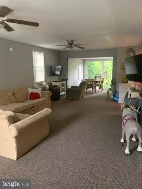 64 Pine St, Beverly, NJ 08010 photo 3