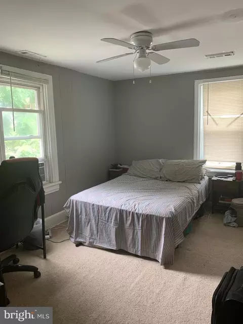 64 Pine St, Beverly, NJ 08010 photo 8