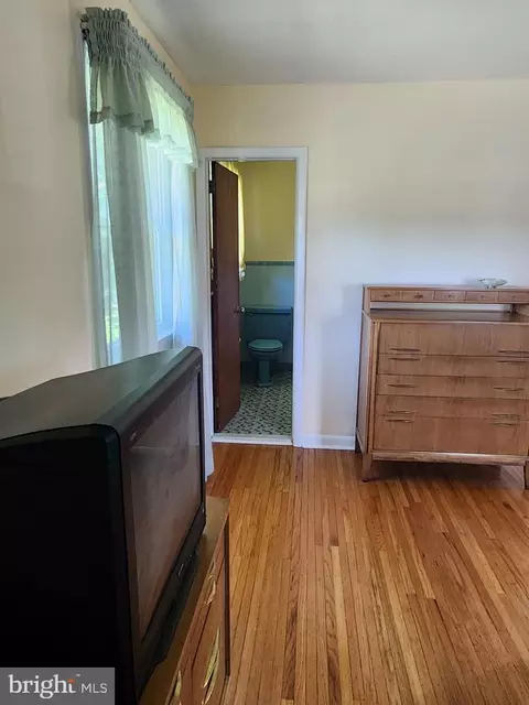 2142 Laurel Dr, Cinnaminson, NJ 08077 photo 31