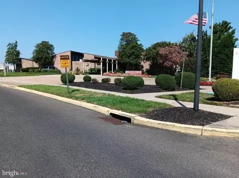 1031 Harbour Dr, Palmyra, NJ 08065