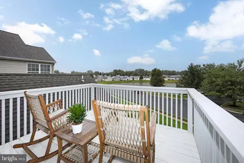 106 Alexander Rd, Beverly, NJ 08010