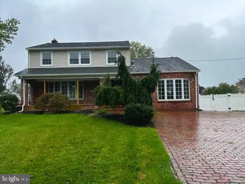 293 Conestoga Dr, Marlton, NJ 08053