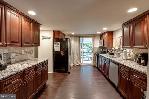 356 Ridgeway St, Mount Holly, NJ 08060