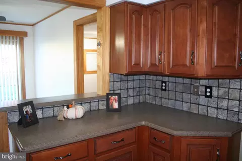 523 S Maple Ave, Maple Shade, NJ 08052 photo 10