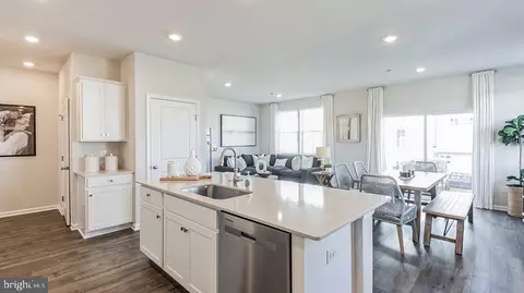 24 Marion Ave, Bordentown, NJ 08505