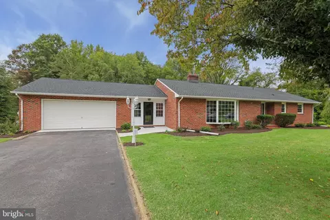 1504 Oxmead Rd, Burlington, NJ 08016