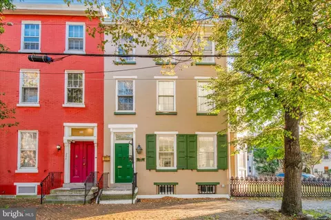 202 E Union St, Burlington, NJ 08016