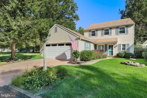 9 Westwood Ct, Medford, NJ 08055