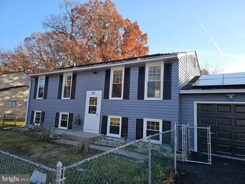319 Bayberry St, Browns Mills, NJ 08015