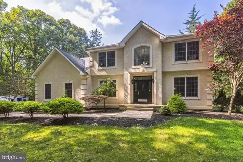 16 Meetinghouse Ct, Shamong, NJ 08088