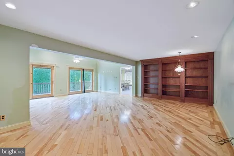 3 Split Rock Pl, Moorestown, NJ 08057 photo 3