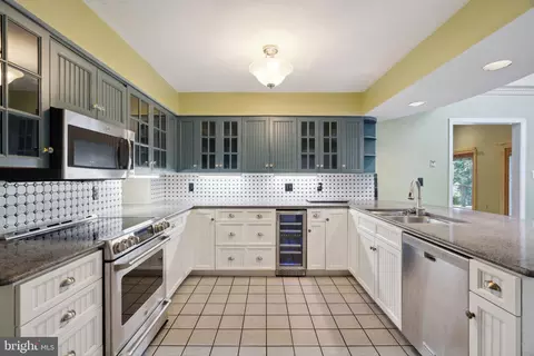 3 Split Rock Pl, Moorestown, NJ 08057 photo 6