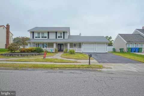 34 Carlton Ave, Marlton, NJ 08053
