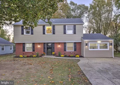 198 Millbrook Dr, Willingboro, NJ 08046