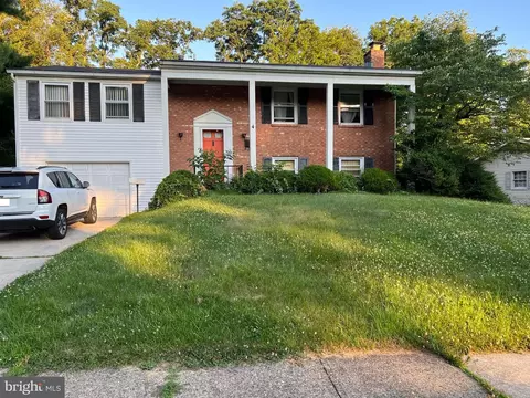 4 Fairmount Dr, Willingboro, NJ 08046