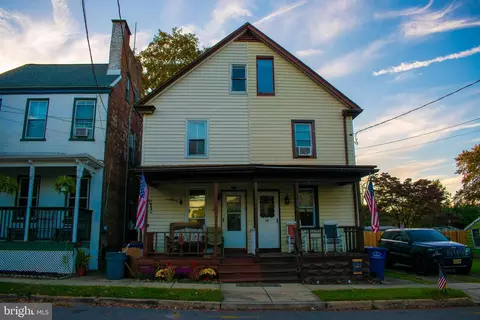 333 New York Ave, Columbus, NJ 08022