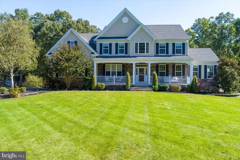 53 Sleepy Hollow Dr, Vincentown, NJ 08088