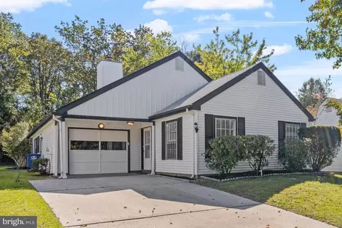 22 Buckingham Dr, Southampton, NJ 08088