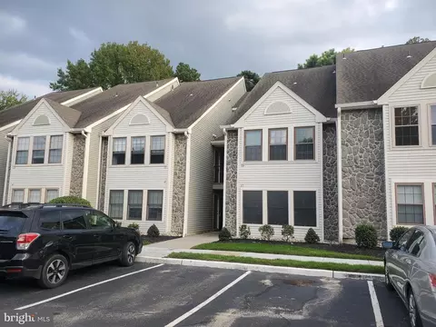 20 Provincetown Dr, Marlton, NJ 08053