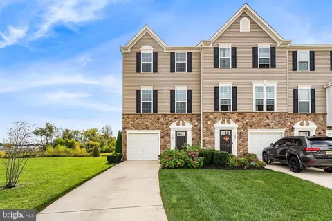 118 Benford Ln, Edgewater Park, NJ 08010