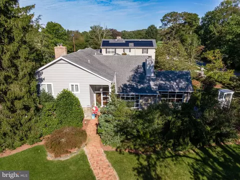 217 E Maple Ave, Moorestown, NJ 08057