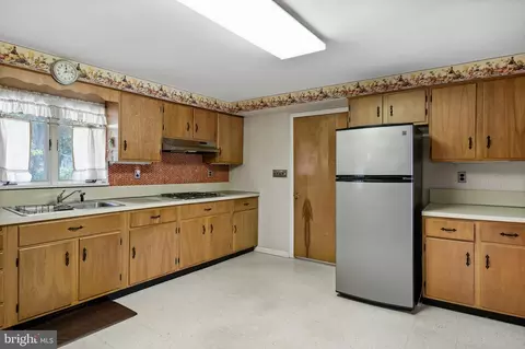 904 Davis Ave, Cinnaminson, NJ 08077 photo 11