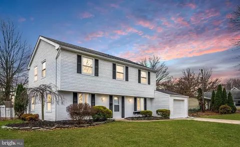 72 Princeton Ln, Willingboro, NJ 08046