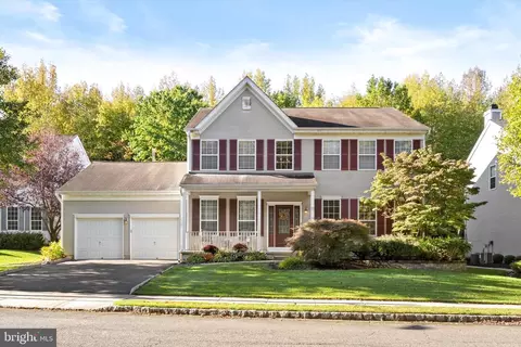15 Gaskin Dr, Burlington, NJ 08016