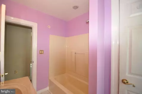 202 E Center Ave, Maple Shade, NJ 08052 photo 13