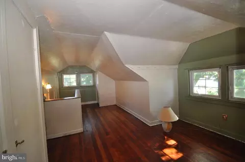 202 E Center Ave, Maple Shade, NJ 08052 photo 15