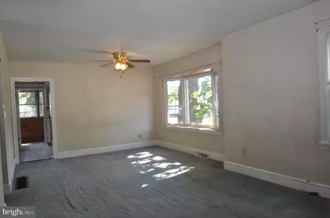 202 E Center Ave, Maple Shade, NJ 08052 photo 3