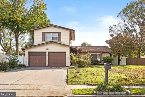 4 Berwick Ct, Mount Holly, NJ 08060