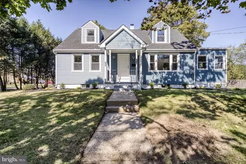 901 Hamilton St, Roebling, NJ 08554