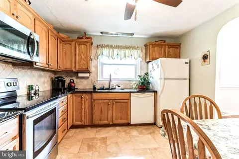 208 Wayne Dr, Cinnaminson, NJ 08077 photo 9