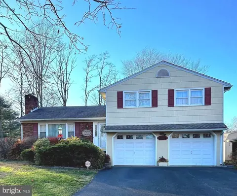 794 Province Line Rd, Allentown, NJ 08501