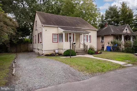 123 Caley Ave, Mount Holly, NJ 08060