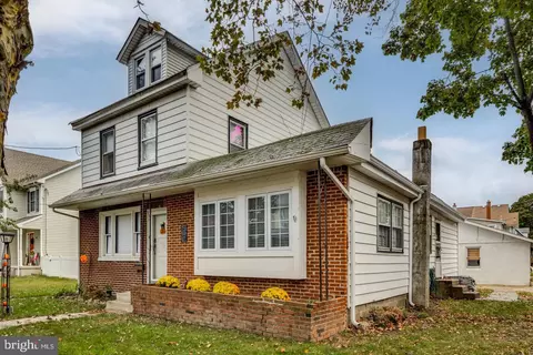 433 Buttonwood St, Delanco, NJ 08075