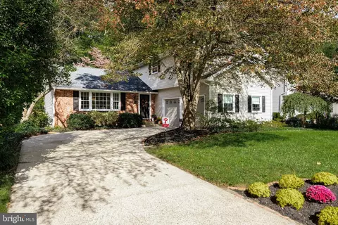 729 Cornwallis Dr, Mount Laurel, NJ 08054