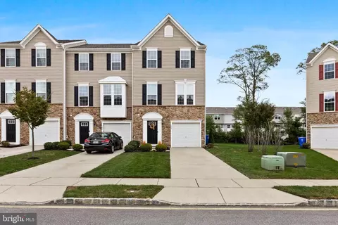 104 Benford Ln, Beverly, NJ 08010