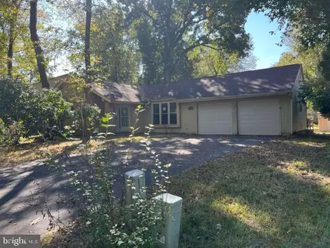 4 Coventry Cir E, Marlton, NJ 08053