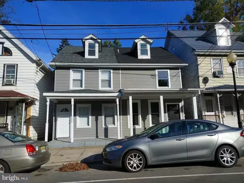 205 Mill St, Mount Holly, NJ 08060