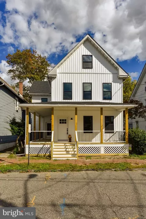 25 Bispham St, Mount Holly, NJ 08060