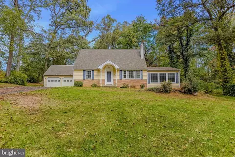 333 Ellisdale Rd, Chesterfield, NJ 08515