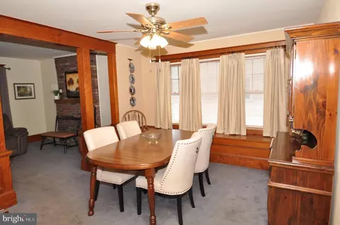 24725 E Main St, Columbus, NJ 08022 photo 4
